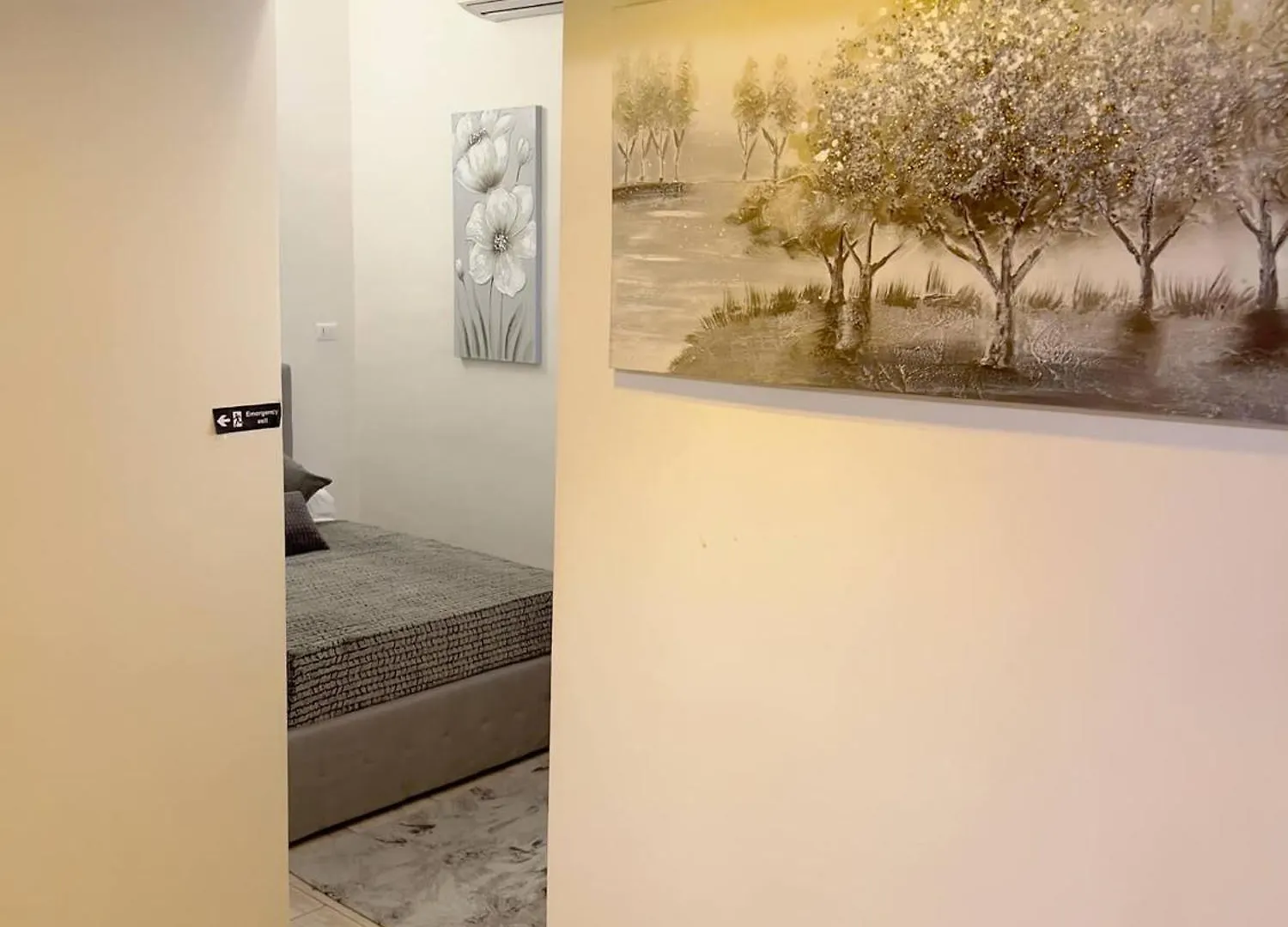 Ariana Apartments Rom