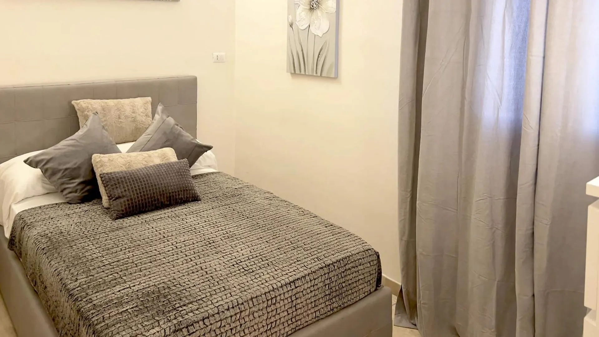 Ariana Apartments Rom
